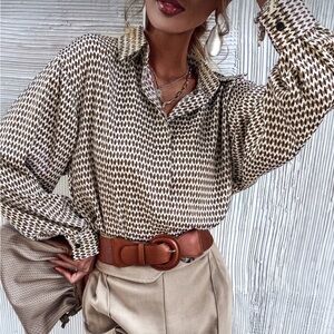 Stylish Houndstooth Women's Top - Brown